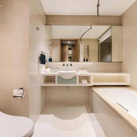 Doubletree By Hilton Jakarta Kemayoran Exterior photo